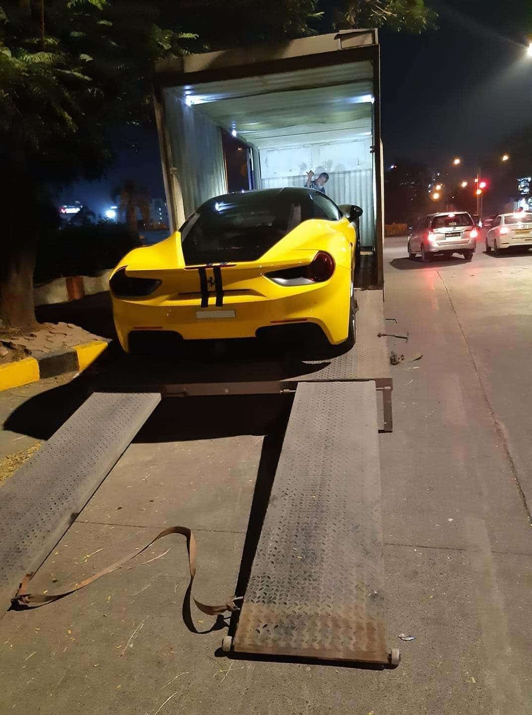 Lamborghini towing